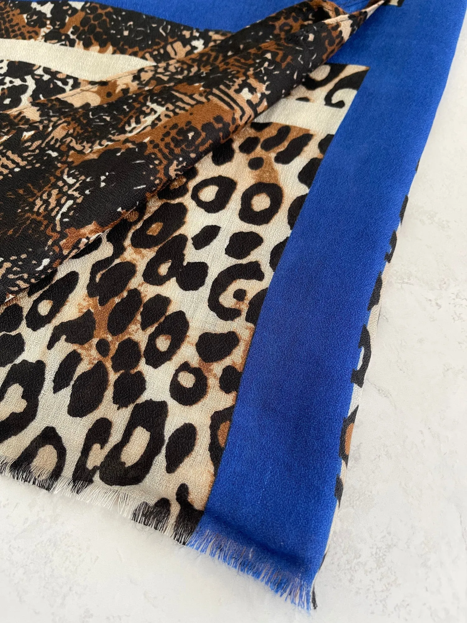 LARGE ROYAL BLUE SNAKESKIN AND LEOPARD PRINT SCARF