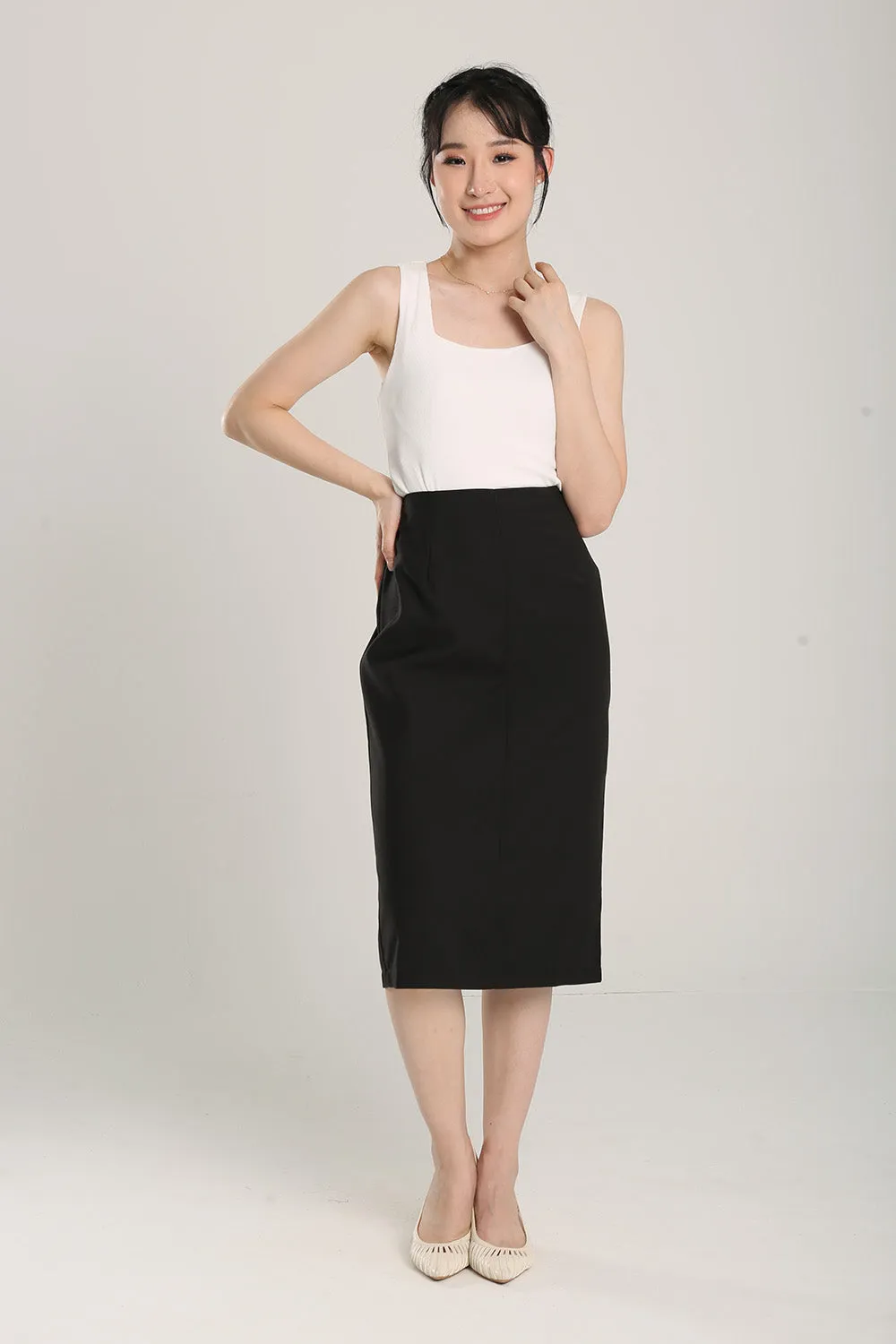 Maevyn Pencil Skirt in Black