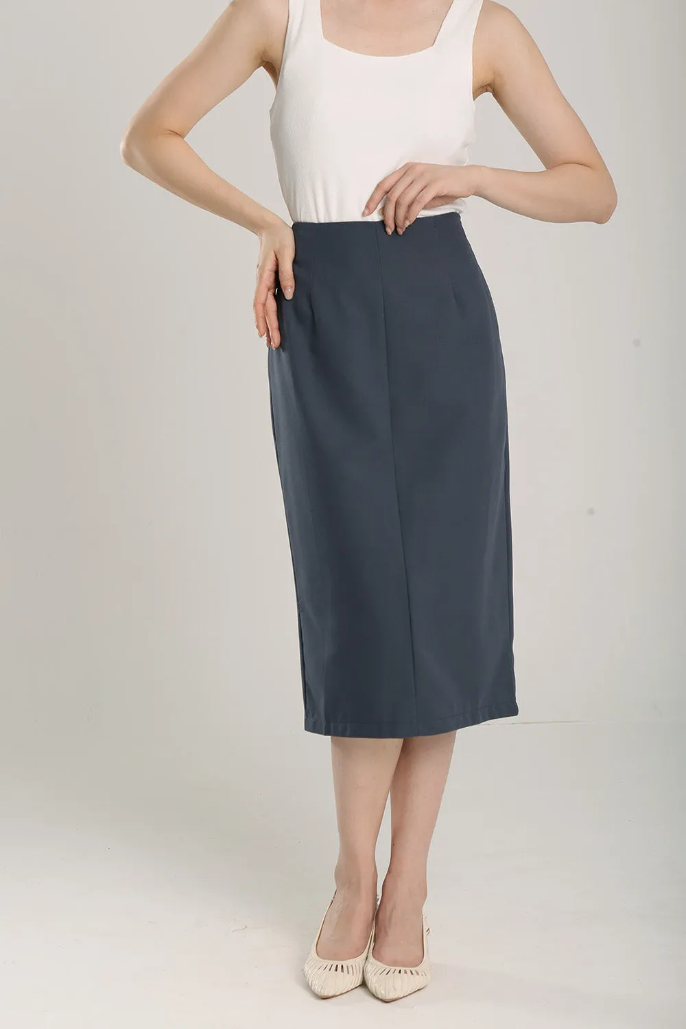 Maevyn Pencil Skirt in Gunmetal