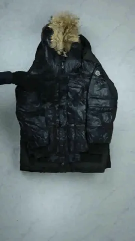 MONCLER PUFFER JACKET - 15 PIECES