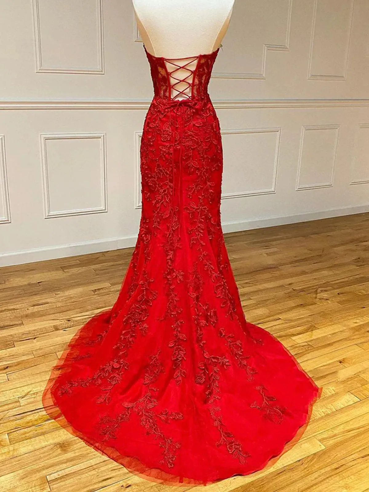 Open Back Mermaid Strapless Red Lace Long Prom Dresses with Train, Mermaid Red Formal Dresses, Red Lace Evening Dresses