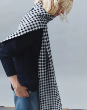 The CHEQUERED SCARF - Grey & Navy