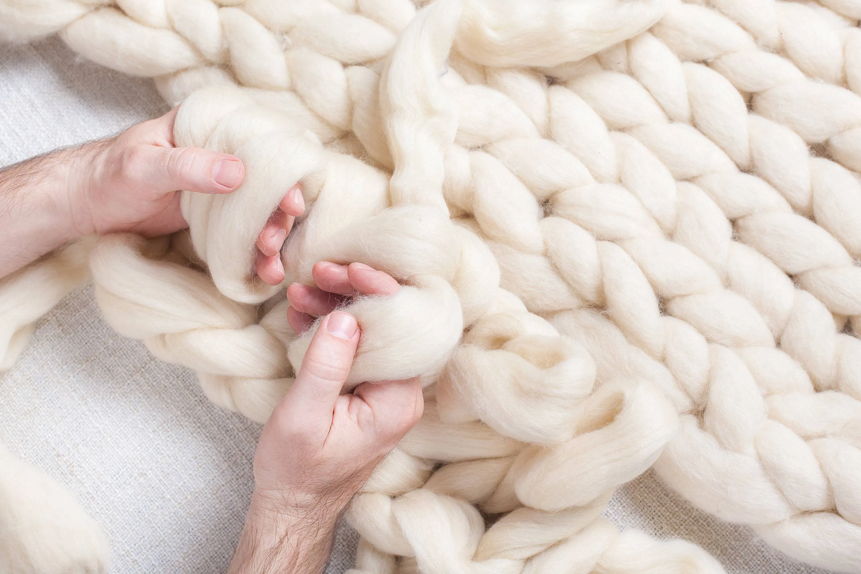 Wholesale Wool Roving Bump  30 lb MERINO 23 mic Super Soft Wholesale Natural White Wool Top Roving Fiber, Chunky Knit Blanket, Spin, Felting